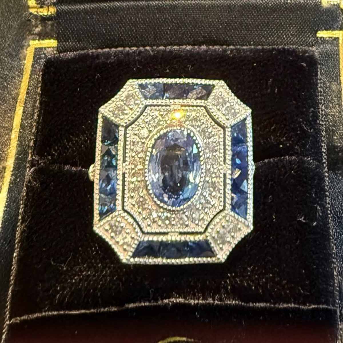 Oval Cushion Cut Natural Ceylon Corundum Sapphire